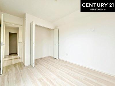 �q������ ���[�X�y�[�X�����Ă��܂��I�������X�b�L�����ڂ��鎖���ł��܂��ˁB
�Ƌ��I�΂Ȃ��V���v���ȃf�U�C���ׁ̈A�Ƌ��I�΂����C�ɓ���̋�ԍ�肪�ł������ł��ˁB