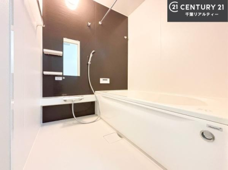 ���� �������������l�̕��͋C�̃o�X���[���́A�����o�Ă��ăo�X�^�C�����[���I
���d���撣���Ă��邲�J���ɂ��D�݂̍���̓����܂����āA�y����ł݂Ă͂������ł��傤���H