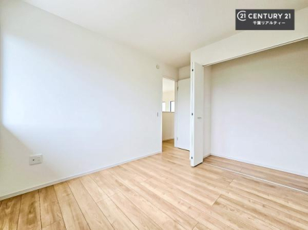 �q������ ���[�͂̂���m���ł��B����������������L�X�Ǝg���ċC�������ǂ��ł��I
�L���C�Ȗ��邢�������ŉ߂����̂́A�X�ɂ̂�т�������ł��܂��ˁI