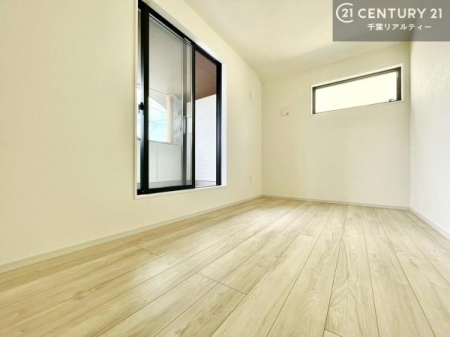 �q������ �o���R�j�[�Ɩʂ����������́A���׋����Ƃ̍��ԂɊO�̋�C���z���Ƀ��t���b�V�����ł��܂��I