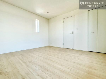 �Q�� �o���R�j�[�ɖʂ��Ă���m���ł��B���邭�����肪����A���C����������ł��܂��I���N���āA�O�ɏo�Ĕw�L�т����[�ċz�����ǂ������}������邱�Ƃ��ł��܂��B