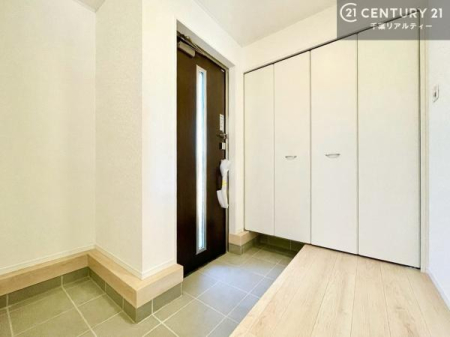 ���� ���ċA���Ă��Ă��A�������܁I�����������Ȃ�A�D�����}������Ă�����ԂɂȂ��Ă��܂��B
���邭��������錺�ւł��I