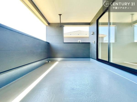 �o���R�j�[ ���[�t�o���R�j�[�I�������t���Ă���̂ŁA�}�ɉJ���~���Ă��G��ɂ������S�I�������������J�b�g���Ă����̂ŁA���V�C�̗ǂ����́A���O�֏o�Đ[�ċz����̂��悳�����ł��I