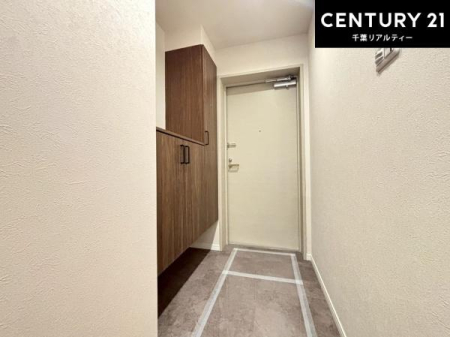 ���� �V���[�Y�{�b�N�X�t���Ȃ̂ŁA���ւ��Еt�����|�������₷���ł��I
�X�b�L���������ւŌ˂��J�����u�ԁA�������̂���S�n������Ԃ��o�}���Ă���܂��B