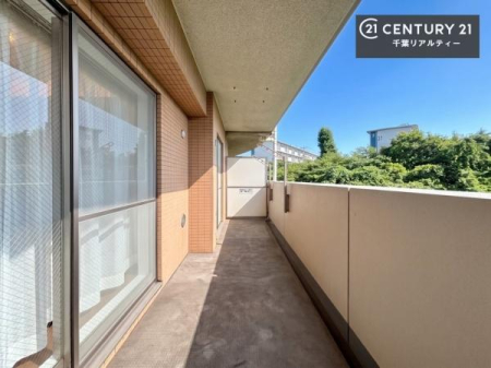 �o���R�j�[ �z������ǍD�ȃo���R�j�[�ł��I���ꂽ���ɂ͐�������n����J���I�Ȏ��Ԃ��y���߂܂��B
