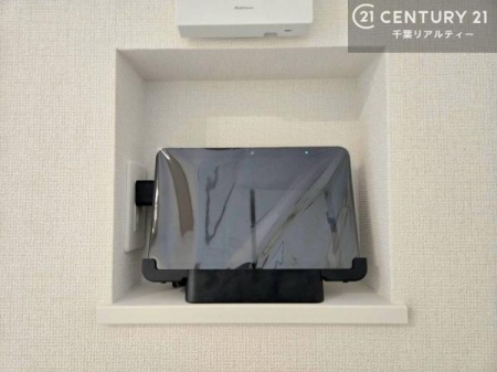 ���̑� TV���j�^�[�t�C���^�[�t�H���������B���K�҂̊���m�F���Ă���Ή��ł��邽�߁A�h�Ɩʂɂ��z�����ꂽ���S�̐ݔ��ł��B