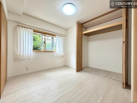 �q������ ���[�͂̂���m���ł��B����������������L�X�Ǝg���ċC�������ǂ��ł��I
�L���C�Ȗ��邢�������ŉ߂����̂́A�X�ɂ̂�т�������ł��܂��ˁI