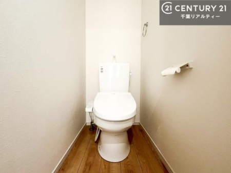 �g�C�� �������֍��ɂ��A�~��͕֍����g�����ł���̂ŗ₽���֍��ɍ��炸�ɍςފ������d�l�ł��I�V���v���ȃJ���[����Ƃ��Ă���̂ŁA������ꂪ���₷���ł��B�i�{�H��j