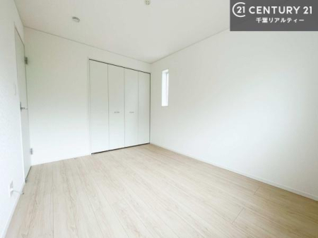 �m�� ���邭���ʂ��̗ǂ������ł��B�u�V���v���v�Ƀf�U�C�����ꂽ�����B���R�x�������̂ŉƋ�⃌�C�A�E�g�ł��D�݂̋�Ԃ�n��グ���܂��B�����x�A���n�ɂĂ��m�F���������B