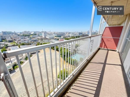 �Z�˂���̒��]�ʐ^ �ŏ�K�Ȃ�ł͂̊J�������ӂ�钭�]�I
���ꂽ���ɂ͐�������n����J���I�Ȏ��Ԃ��y���߂܂��B�C�����̗ǂ������ʂ蔲����X���݂ł��I
