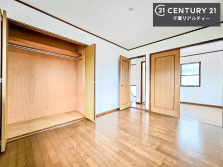 �q������ ���[�͂̂���m���ł��B����������������L�X�Ǝg���ċC�������ǂ��ł��I
�L���C�Ȗ��邢�������ŉ߂����̂́A�X�ɂ̂�т�������ł��܂��ˁI