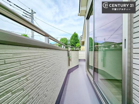 �o���R�j�[ �z������̗ǂ��o���R�j�[�ŁA�����󕨂��悭���������ł��ˁI
���V�C�̗ǂ����ɂ̓o���R�j�[�֏o�ă��t���b�V������̂��C�����悳�����ł��B