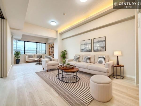���r���O �Ƌ��CG�p�[�X�ł��B��؂ȉƑ����W�܂邩�炱��LDK�ɂ͂�����肽���B
�q�����������C�ɏ΂��Ȃ��瑖�����Ă���p�����������u�L���Ƃɂ��ėǂ������v�Ǝv���u�Ԃł��B