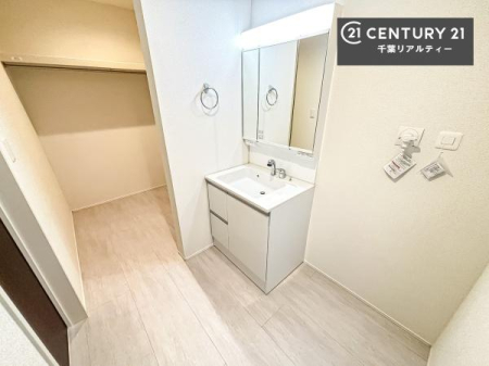 ���ʑ�E���ʏ� ���[�����Ղ�̐��ʎ��I���p�i�̃X�g�b�N��o�X�^�I�����X�b�L���Ǝ��[�ł��Ď��o���₷���I����肪�X�b�L���Еt���ċC�����̗ǂ���ԁI