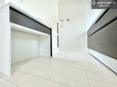 �L�b�`�� ���[�X�y�[�X���L�x�ŁA�����X�y�[�X���X�b�L���ƕЕt���Ђ�`�����p�ł��܂��I
���K�ɍ�Ƃ��ł��A�Ǝ��̌����A�b�v�I�����̗���������܂��I