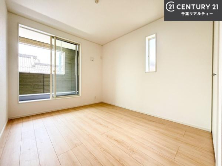�m�� �o���R�j�[�ɖʂ��Ă���m���ł��B���邭�����肪����A���C����������ł��܂��I���N���āA�O�ɏo�Ĕw�L�т����[�ċz�����ǂ������}������邱�Ƃ��ł��܂��B