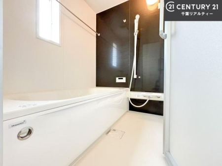 ���� 1���̔�����������Ɩ����Ă���闁���ł��B
�������̑f�G�ȃ����N�[�[�V�����ꏊ�ł��I