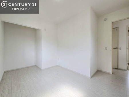 �m�� ���[�X�y�[�X�����Ă��܂��I�������X�b�L�����ڂ��鎖���ł��܂��ˁB
�Ƌ��I�΂Ȃ��V���v���ȃf�U�C���ׁ̈A�Ƌ��I�΂����C�ɓ���̋�ԍ�肪�ł������ł��ˁB