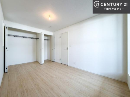 ���r���O�ȊO�̋��� ���邭���ʂ��̗ǂ������ł��B�u�V���v���v�Ƀf�U�C�����ꂽ�����B���R�x�������̂ŉƋ�⃌�C�A�E�g�ł��D�݂̋�Ԃ�n��グ���܂��B�����x�A���n�ɂĂ��m�F���������B