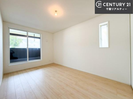 �m�� �o���R�j�[�ɖʂ��Ă���m���ł��B���邭�����肪����A���C����������ł��܂��I���N���āA�O�ɏo�Ĕw�L�т����[�ċz�����ǂ������}������邱�Ƃ��ł��܂��B