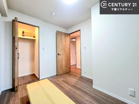 �m�� �V���v���Ƀf�U�C������Ă��邽�߁A�Ƌ��I�т܂���I
���C�ɓ���̉Ƌ��u���Ă��낰���Ԃ���邱�Ƃ��ł��܂��B
