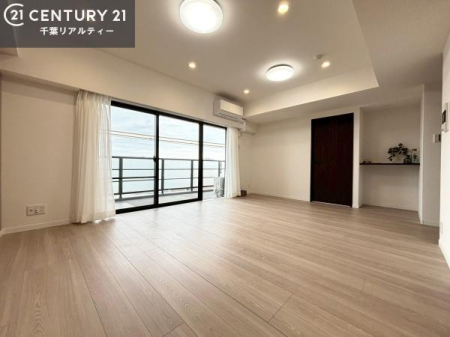 ���r���O �傫�ȑ����炽���Ղ�̗z���������閾�邢���r���O�B�J�����̂��郊�r���O�ŉƑ��c���̂��났�̎��Ԃ��߂����܂��I