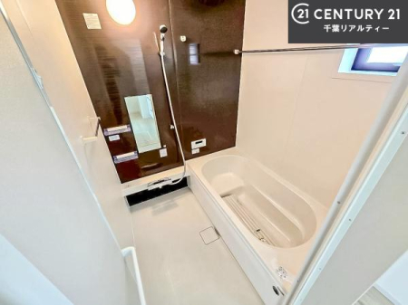 ���� �������������l�̕��͋C�̃o�X���[���́A�����o�Ă��ăo�X�^�C�����[���I
���d���撣���Ă��邲�J���ɂ��D�݂̍���̓����܂����āA�y����ł݂Ă͂������ł��傤���H