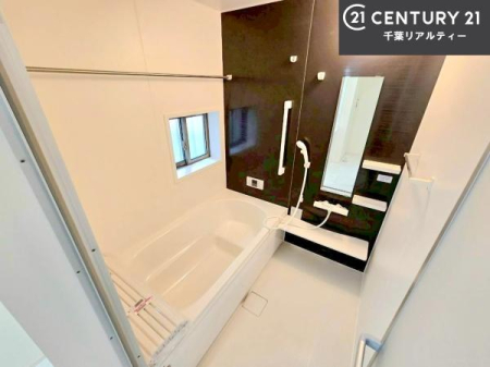 ���� �������������l�̕��͋C�̃o�X���[���́A�����o�Ă��ăo�X�^�C�����[���I
���d���撣���Ă��邲�J���ɂ��D�݂̍���̓����܂����āA�y����ł݂Ă͂������ł��傤���H