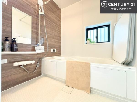 ���� 1���̔�����������Ɩ����Ă���闁���ł��B
�������̑f�G�ȃ����N�[�[�V�����ꏊ�ł��I