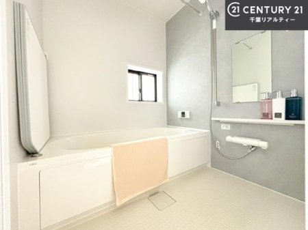 ���� 1���̔�����������Ɩ����Ă���闁���ł��B
�������̑f�G�ȃ����N�[�[�V�����ꏊ�ł��I