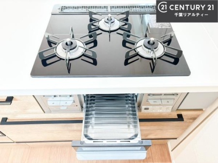 �L�b�`�� �R�����͎O������̂ł������̓����i�s���ł��܂��B
�������O�����t���ł��B�����X�y�[�X���L�X���Ă���׍�Ƃ����₷���I�g�����肪�ǂ��V�X�e���L�b�`���ł��I