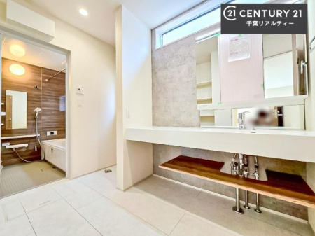 ���ʑ�E���ʏ� �I�[�v���^�C�v�̐��ʑ�́A�������ōa���Ȃ�������ꂪ���₷�����͓I�Ȑ��ʑ�ł��I�����̐g�x�x�����K�I