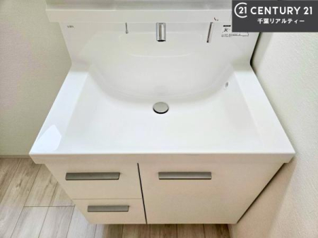 ���ʑ�E���ʏ� �[�����ʑ�{�E���́A�������˂ɂ����̂ł�����ꂪ�y�X�I���������ۂĂ܂��I
�L���C�Ȑ��ʏ��Ŏ��������̃��`�x�[�V�������オ��܂��ˁI