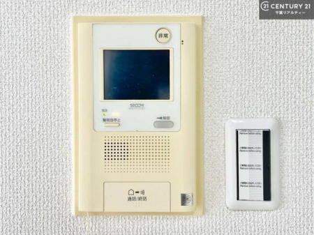 ���̑� TV���j�^�[�t�C���^�[�t�H���������B���K�҂̊���m�F���Ă���Ή��ł��邽�߁A�h�Ɩʂɂ��z�����ꂽ���S�̐ݔ��ł��B