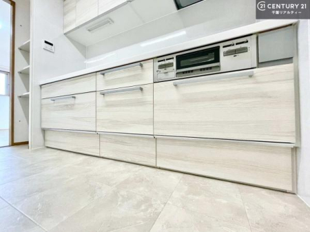 �L�b�`�� ��Ƃ����₷���V�X�e���L�b�`���ł��I���[���t���Ă���̂ŁA�����X�y�[�X�ɕ���u���Ȃ��čς݂܂��I
�L�X�g���āA���K�ɍ�Ƃ��ł��܂��I