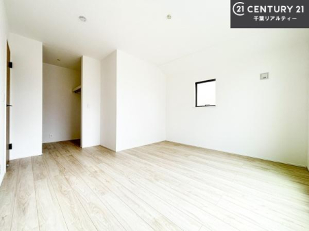 �m�� �V���v���Ƀf�U�C������Ă��邽�߁A�Ƌ��I�т܂���I
���C�ɓ���̉Ƌ��u���Ă��낰���Ԃ���邱�Ƃ��ł��܂��B