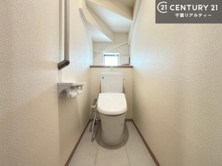 �g�C�� �������֍��ɂ��A�~��͕֍����g�����ł���̂ŗ₽���֍��ɍ��炸�ɍςފ������d�l�ł��I