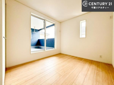 �m�� �o���R�j�[�ɖʂ��Ă���m���ł��B���邭�����肪����A���C����������ł��܂��I���N���āA�O�ɏo�Ĕw�L�т����[�ċz�����ǂ������}������邱�Ƃ��ł��܂��B