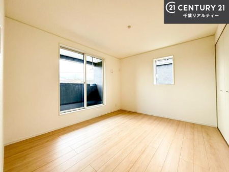 �m�� �o���R�j�[�ɖʂ��Ă���m���ł��B���邭�����肪����A���C����������ł��܂��I���N���āA�O�ɏo�Ĕw�L�т����[�ċz�����ǂ������}������邱�Ƃ��ł��܂��B