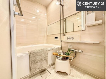 ���� �L�X�o�X�ň���̔������t���b�V���B�����L�΂���̂ŁA�����ɂ��������ƐZ����܂��ˁI�����̃o�X�^�C�����y���݂ɂȂ�܂��B