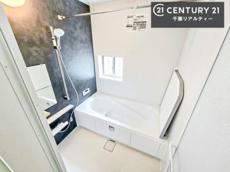 ���� �������������l�̕��͋C�̃o�X���[���́A�����o�Ă��ăo�X�^�C�����[���I
���d���撣���Ă��邲�J���ɂ��D�݂̓����̓����܂����āA�y����ł݂Ă͂������ł��傤���H