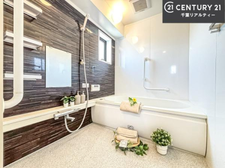 ���� 1���̔�����������Ɩ����Ă���闁���ł��B
�������̑f�G�ȃ����N�[�[�V�����ꏊ�ł��I