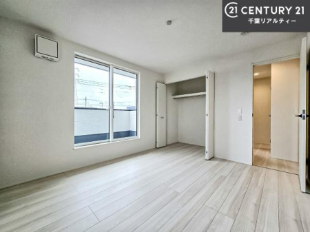 �m�� �V���v���Ƀf�U�C������Ă��邽�߁A�Ƌ��I�т܂���I
���C�ɓ���̉Ƌ��u���Ă��낰���Ԃ���邱�Ƃ��ł��܂��B
