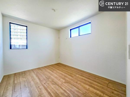 �q������ �|���o�������Ȃ��������́A���q�l�̂������Ƃ��Ă����S�ł��I
���[�X�y�[�X���[�����Ă���̂ŎU�炩�������������T�b�ƕЕt�����܂��I
