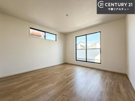 �m�� �o���R�j�[�ɖʂ��Ă���m���ł��B���邭�����肪����A���C����������ł��܂��I���N���āA�O�ɏo�Ĕw�L�т����[�ċz�����ǂ������}������邱�Ƃ��ł��܂��B