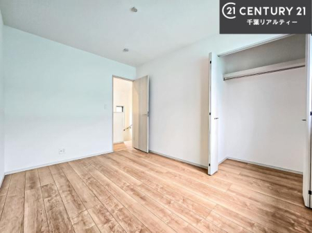 ���r���O�ȊO�̋��� ���[�X�y�[�X�����Ă��܂��I�������X�b�L�����ڂ��鎖���ł��܂��ˁB
�Ƌ��I�΂Ȃ��V���v���ȃf�U�C���ׁ̈A�Ƌ��I�΂����C�ɓ���̋�ԍ�肪�ł������ł��ˁB