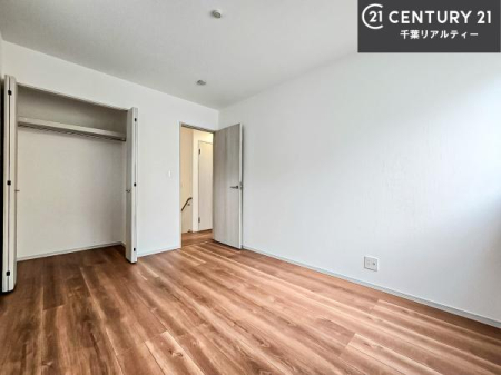 ���r���O�ȊO�̋��� ���[�X�y�[�X�����Ă��܂��I�������X�b�L�����ڂ��鎖���ł��܂��ˁB
�Ƌ��I�΂Ȃ��V���v���ȃf�U�C���ׁ̈A�Ƌ��I�΂����C�ɓ���̋�ԍ�肪�ł������ł��ˁB