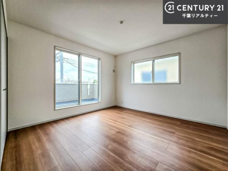 �m�� �o���R�j�[�ɖʂ��Ă���m���ł��B���邭�����肪����A���C����������ł��܂��I���N���āA�O�ɏo�Ĕw�L�т����[�ċz�����ǂ������}������邱�Ƃ��ł��܂��B