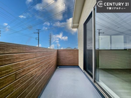 �o���R�j�[ �z������ǍD�ȃo���R�j�[�ł��I���ꂽ���ɂ͐�������n����J���I�Ȏ��Ԃ��y���߂܂��B