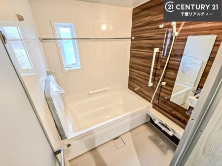���� �������������l�̕��͋C�̃o�X���[���́A�����o�Ă��ăo�X�^�C�����[���I
���d���撣���Ă��邲�J���ɂ��D�݂̓����̓����܂����āA�y����ł݂Ă͂������ł��傤���H